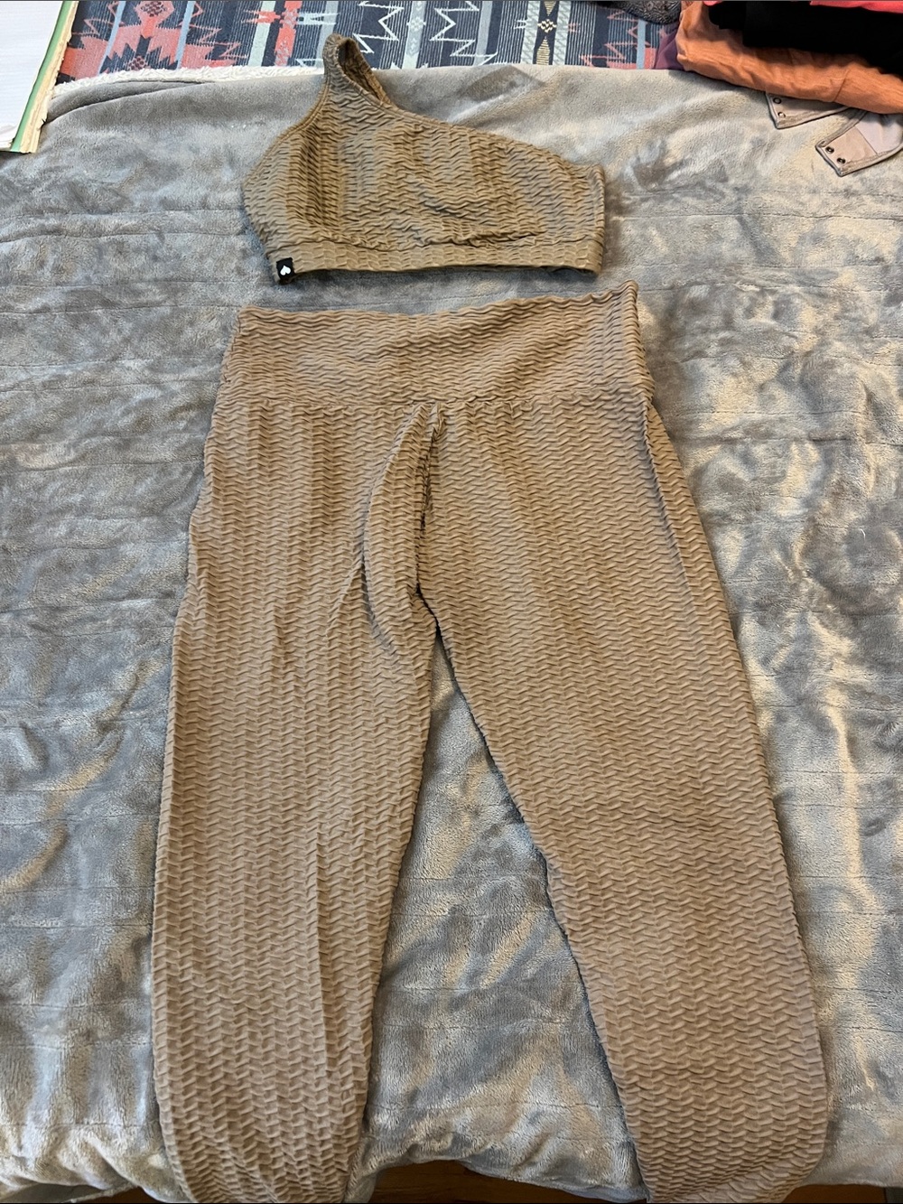 Booty by Brabants legging and bra set size large